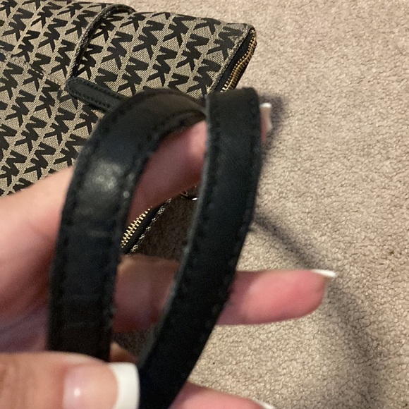 Michael Kors Purse - Picture 5 of 7